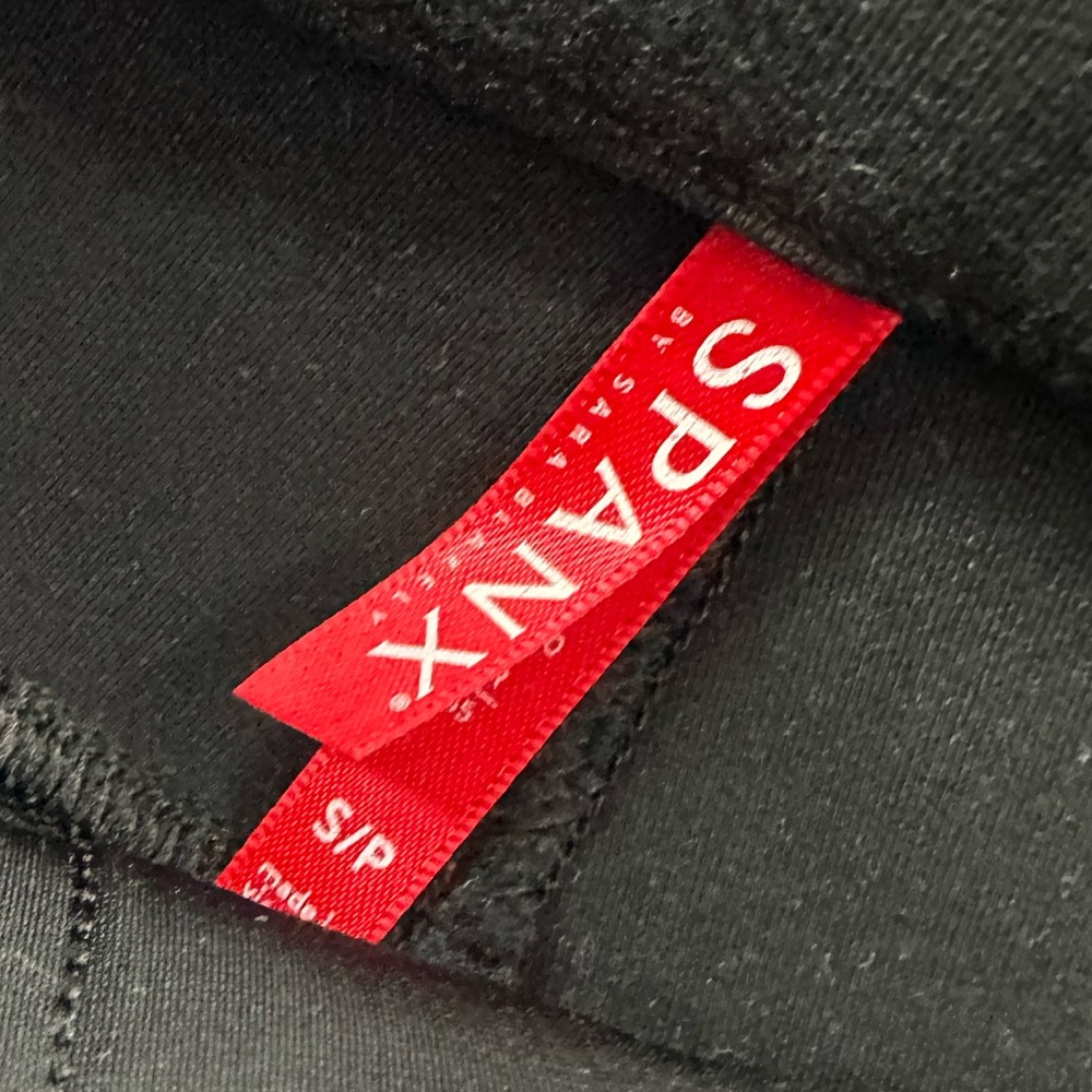 Spanx The Perfect Black Pant, Ankle 4-Pocket in Classic Black Size Small - Picture 7 of 7